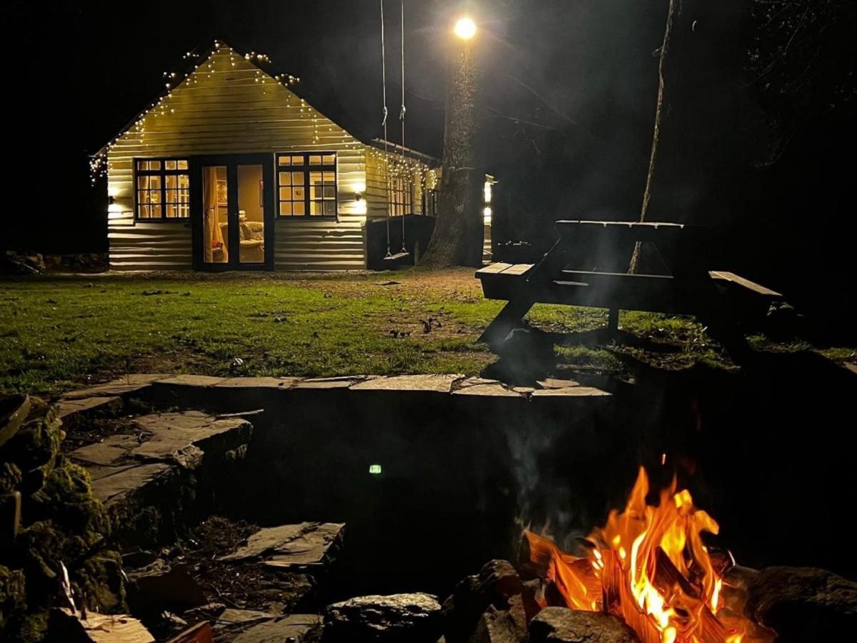 Willa Cuckoo Cabin, Tyn Y Cwm Eglwys-Fach Zewnętrze zdjęcie